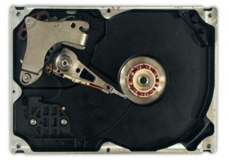 HDD vs SSD: Comparison of the Storage Drives