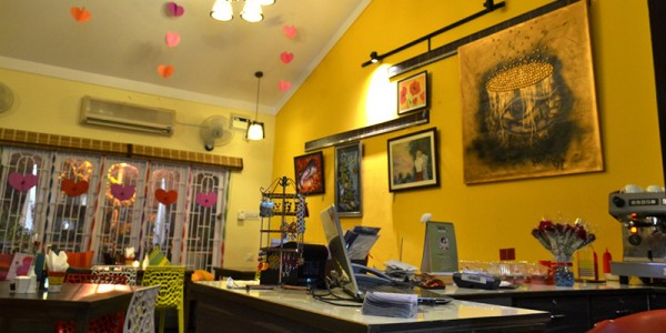 top-14-breakfast-places-in-bangalore-art-blend-cafe