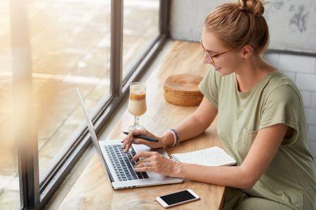 The Blogging Habits That Help Creators Stay Relevant for Years
